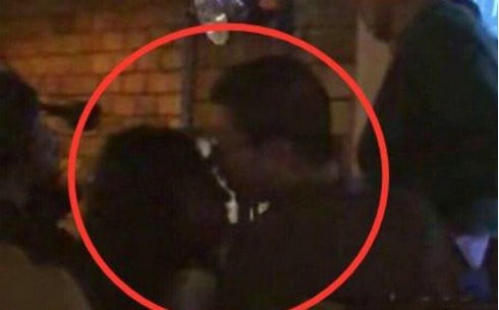 ����ź�β���ư��¼���ô���� ��β���Ա�����ô����