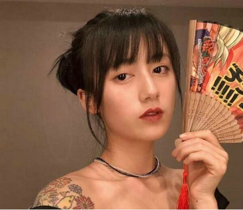 ����ź�β���ư��¼���ô���� ��β���Ա�����ô����