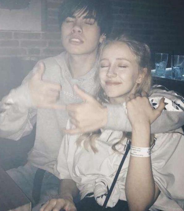 �����������һ��ʹ��Ů��Ƭ �����ĵ�����ʹʲô����