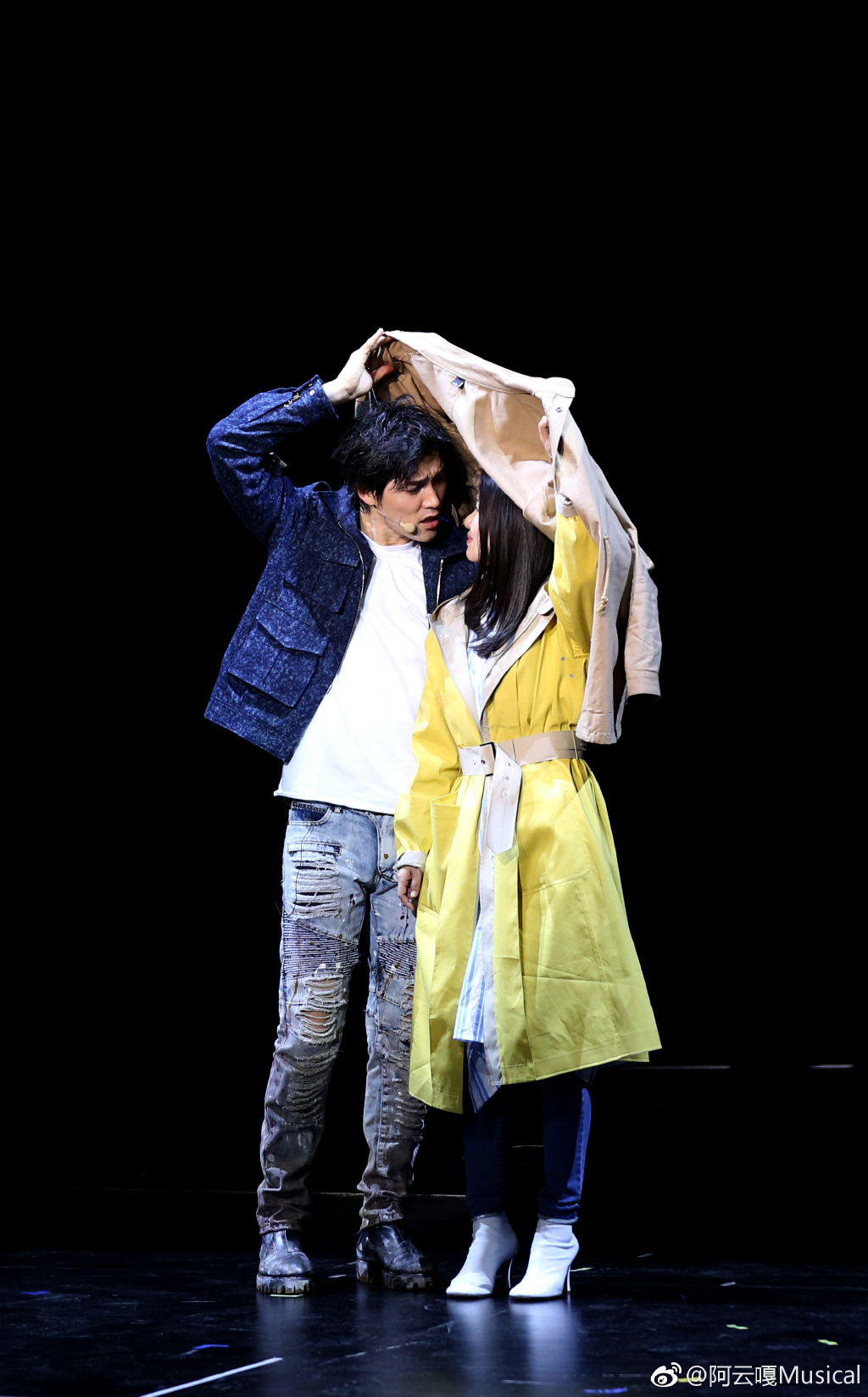 ���Ƹ������־�Ȧ���� ���Ƹ½������