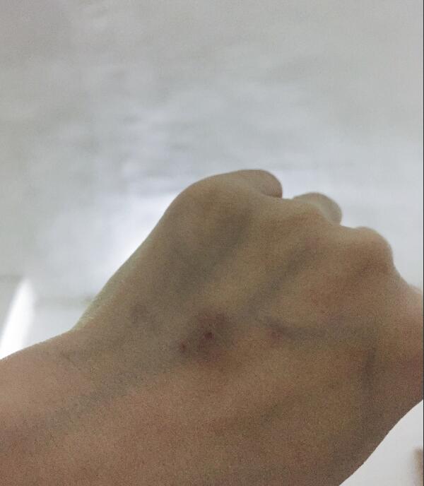 �������˺��˿�ͼƬ �������˴�û�λ�����