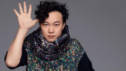 ����Ѹ�ڰڶ����ﳪ�ĸ���ʲô ����ѸΪʲô��������