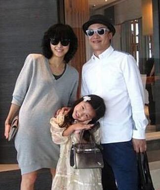 ����Ѹ�ڰڶ����ﳪ�ĸ���ʲô ����ѸΪʲô��������