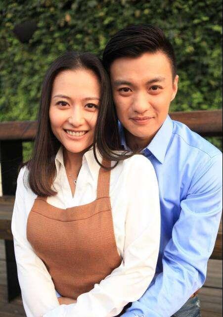 ��һΧ�̲������¼�����ô���� �¼���Ů������˭