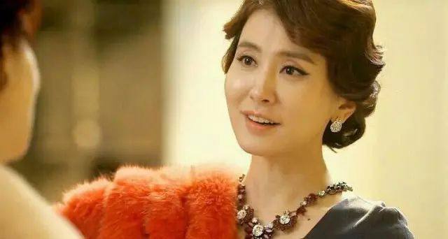 �ӱ���Ů����һ���� ��һ����һ������רҵ��