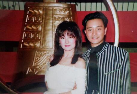 ��ӭ���Ź������պ�Ӱ�ع� 71����ӭ����òδ��Ƥ���������Ů