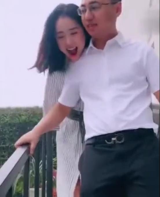 ����ϱ�Ů���������� ����������