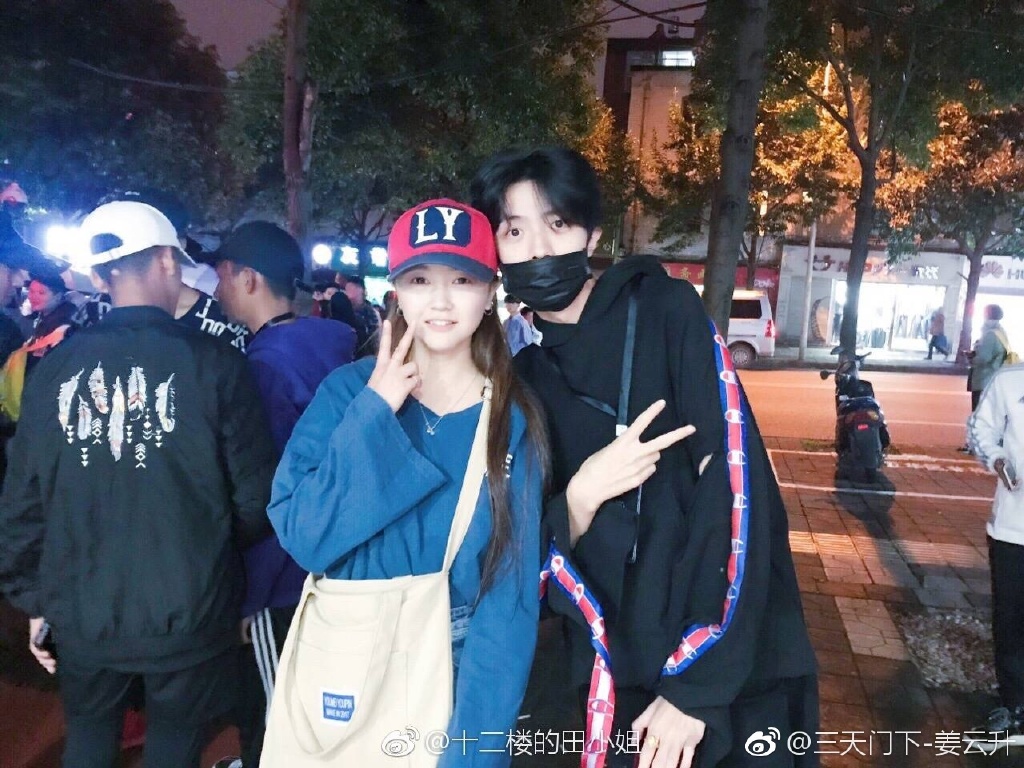 ������������� ������ǰŮ�Ѻ�����Ů�ѷֱ���˭