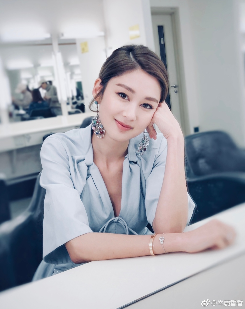 岑丽香为什么叫香香公主 岑丽香没素质人缘差是真的吗