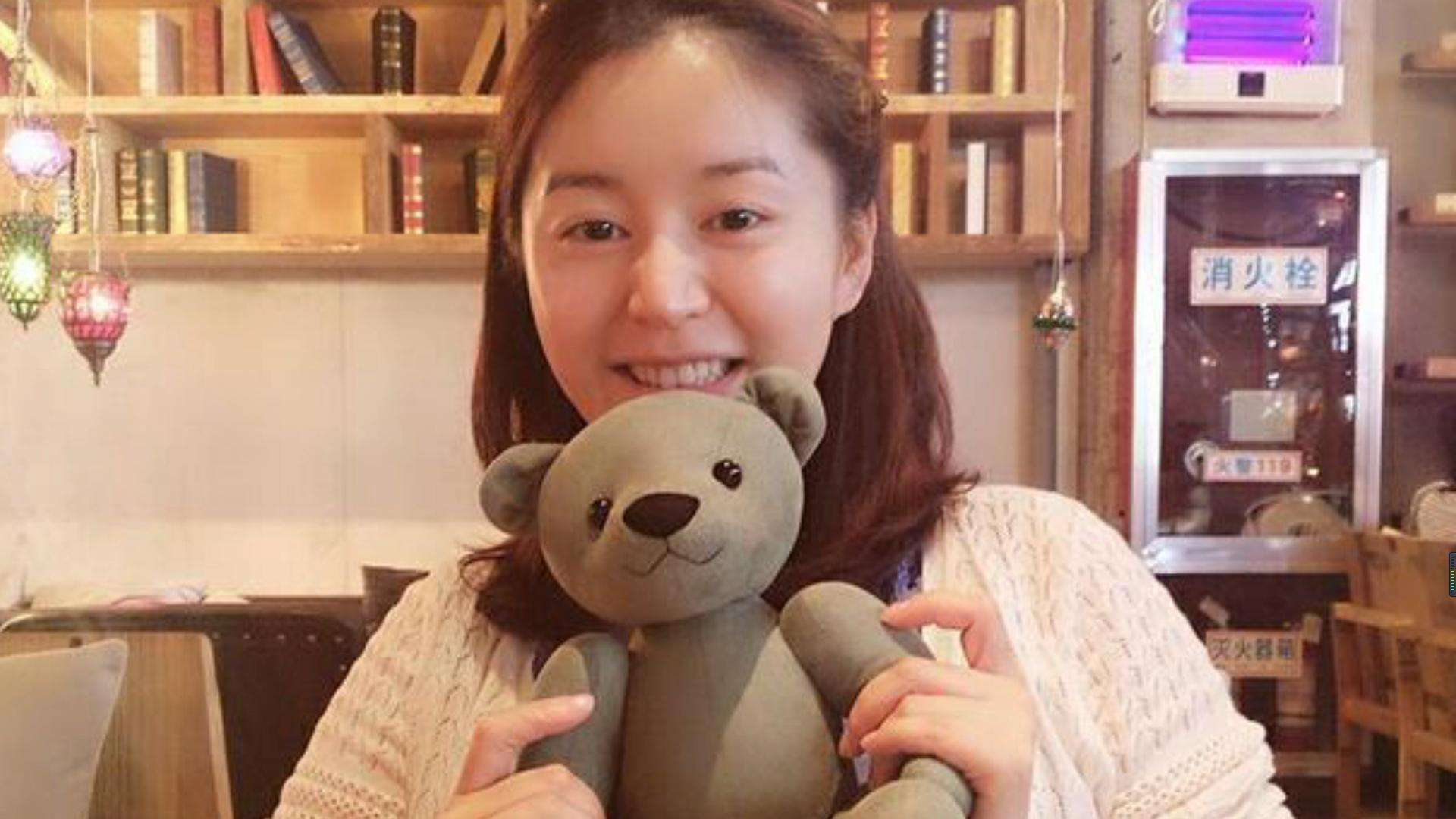 柏雪养小鬼是真事吗 网络传言她失踪了