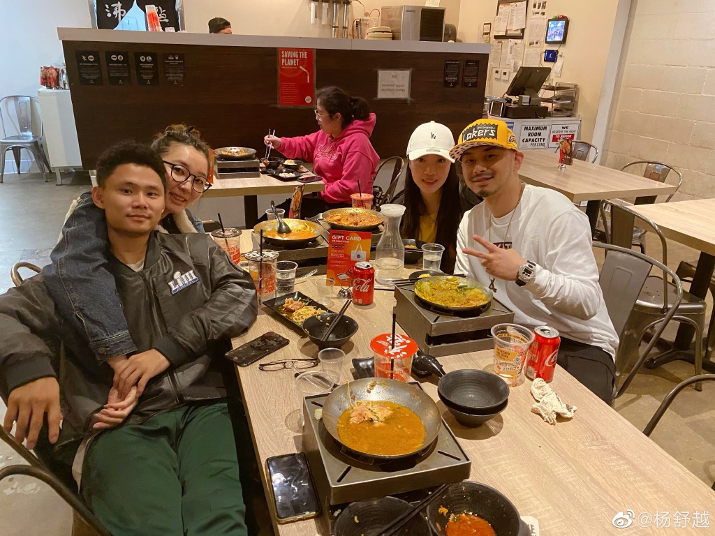 ����Խ�¼�����ô���� ģ������Խ�������Ͻ���