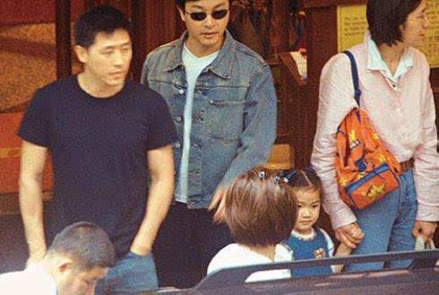 �Ź��ٺ�ͬ�������ƺ׵�˭�ǹ� �ƺ׵µ�����������