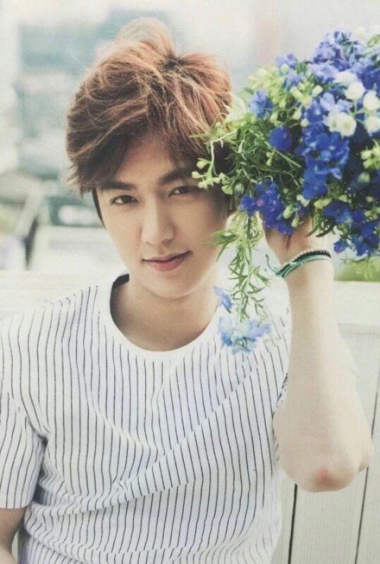 ���Ǹ�������������Ƭ ������Ϊ�������̥�����