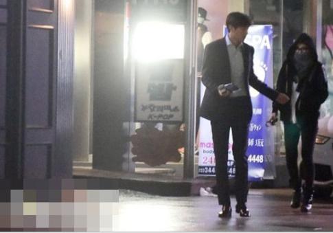 ���Ǹ�������������Ƭ ������Ϊ�������̥�����