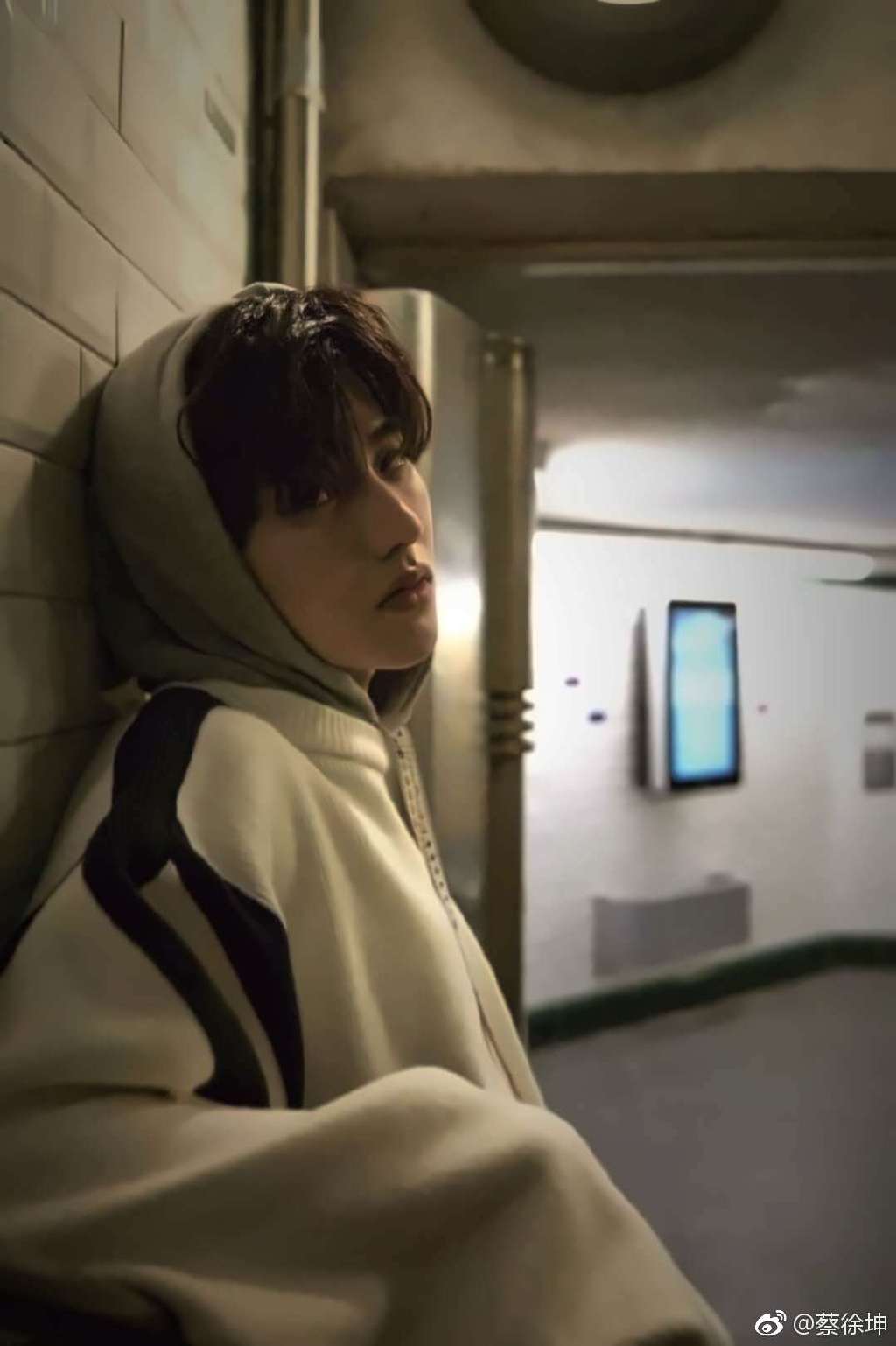 ���ԣ�������Ϊʲô�в̻ƽ𡢲̰���С����august��ikun������