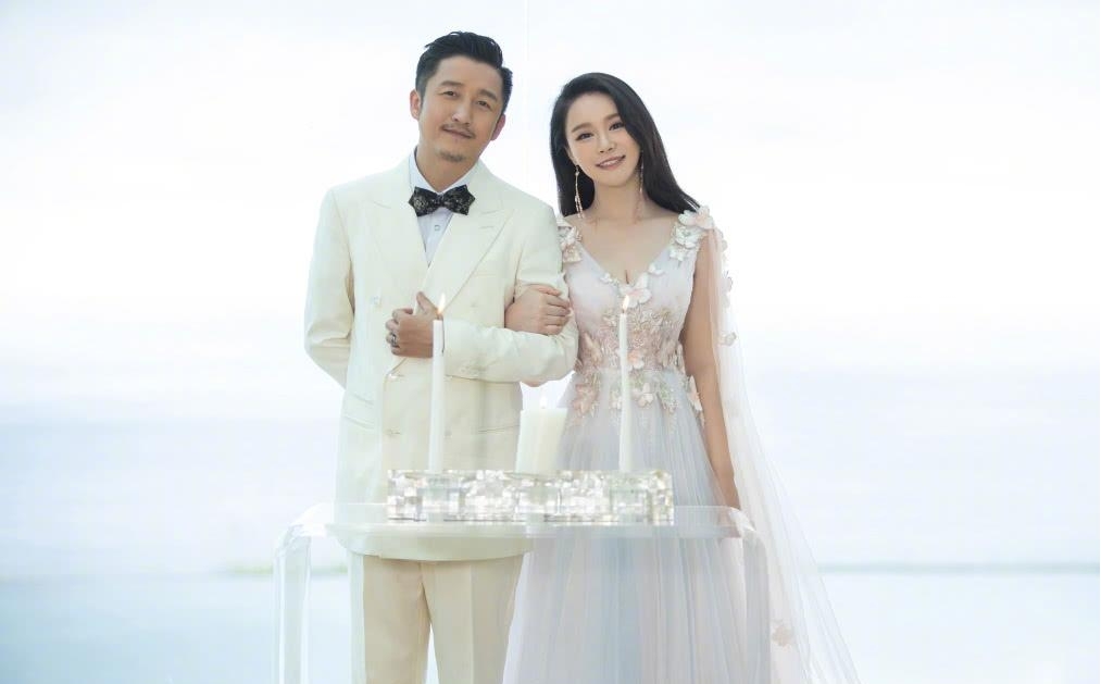 ȽӨӱ�������� ���ĵ�һ���ɷ���˭