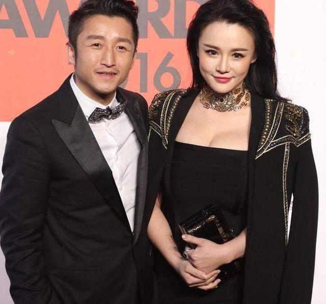 ȽӨӱ�������� ���ĵ�һ���ɷ���˭