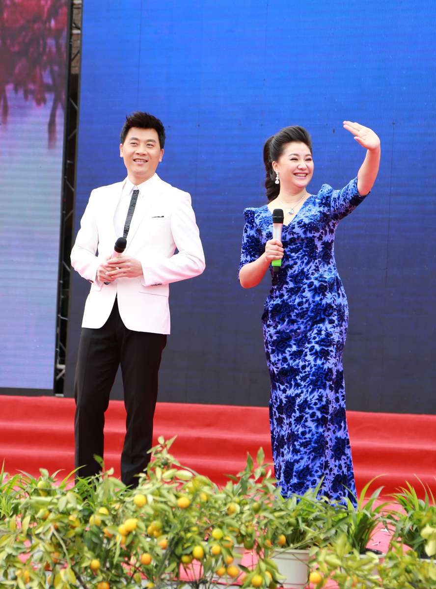 �����������ǶԳ�������Ƶ ��������������Ƿ�����