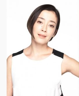 宫泽理惠是谁 17岁拍摄的写真集爆红全亚洲