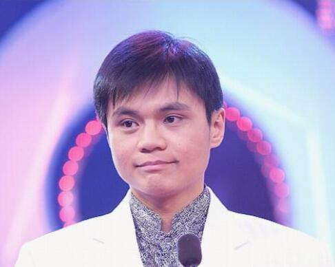 马志明和高峰长的像对比图 马志明和相声界有什么矛盾吗