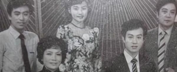 �ź���Ϊʲô������ ���ĸ�ĸ��˭