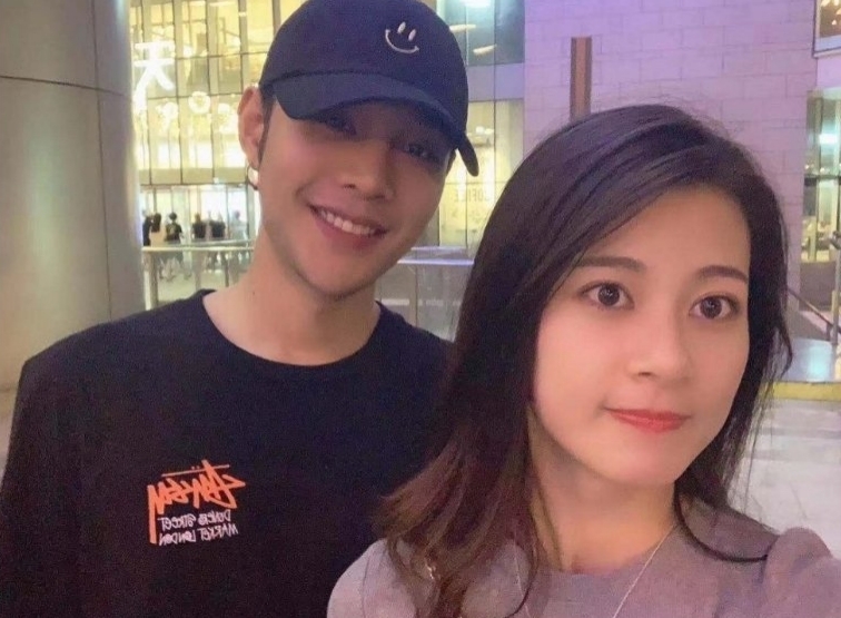 袁昊和赵昭仪真的在一起了吗 他是哪个经纪公司的艺人