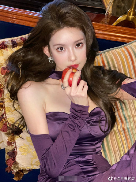 �����׵ĵ�һ��������˭ ��������Ů���������ع�