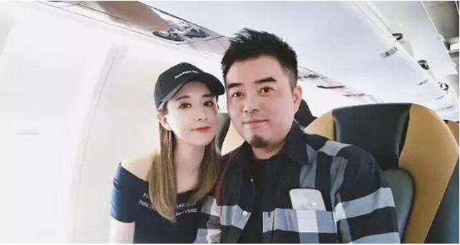 �Ա���һ����ޱ櫵��Ϲ��Ǻ����� �������ĸ�ֱ����˾