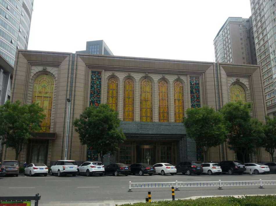 郑州“皇家壹号”因涉黄被封 极尽奢华内景曝光