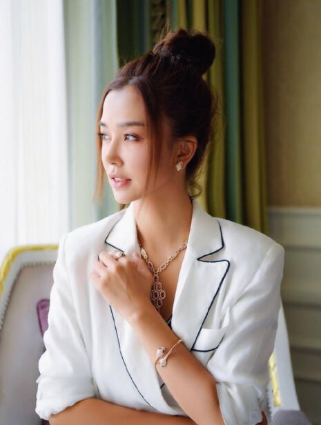 姚星彤鼻子好尖是不是整过容