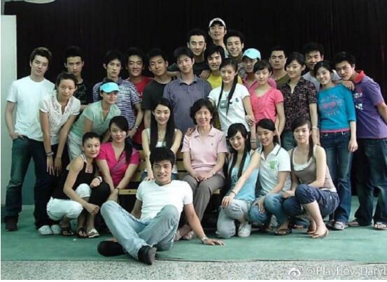 ��Ф��������������� ����������ͬѧ�����