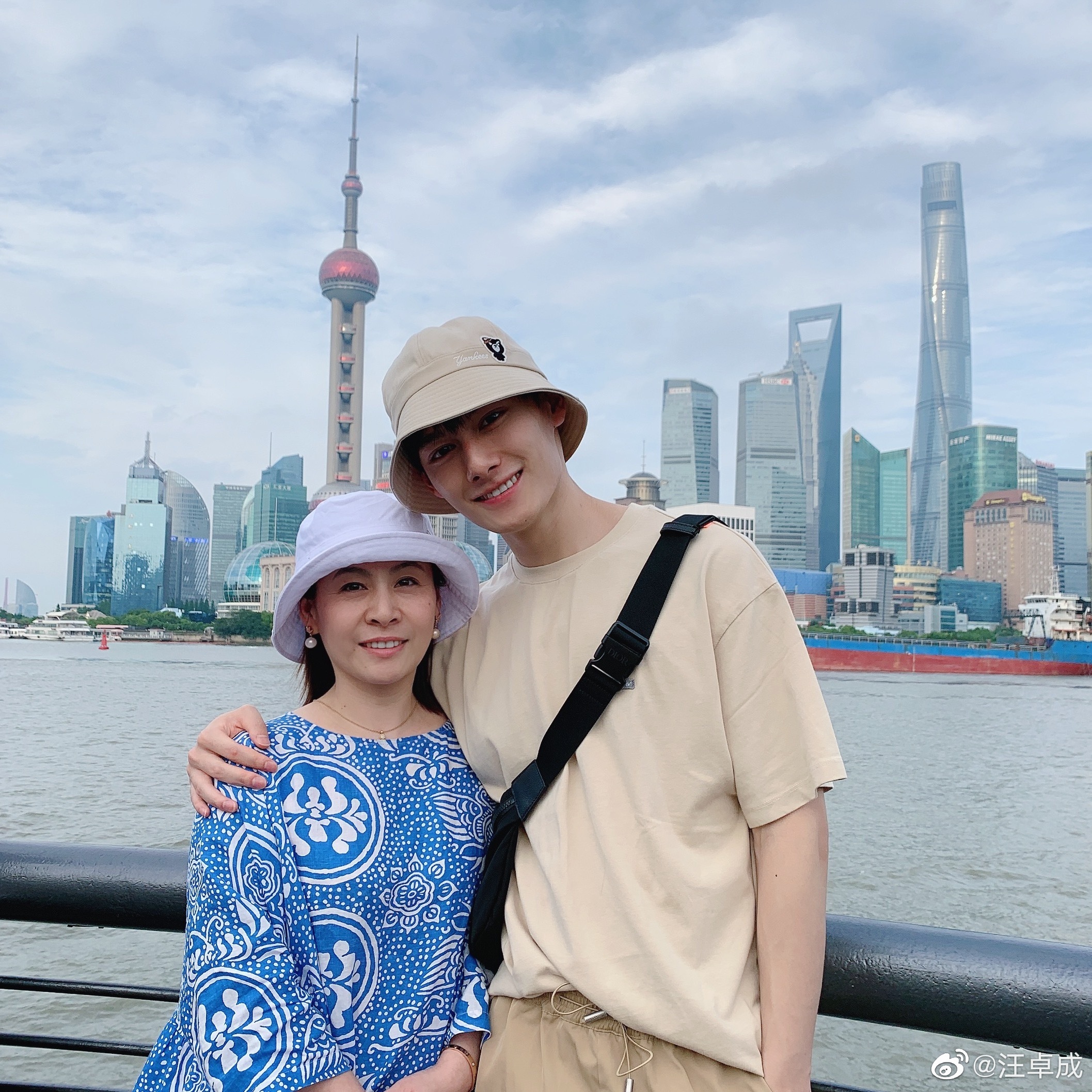 ��׿����ͬ������ ���ļ�ͥ�������