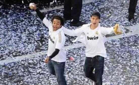 ������Ϊʲô��C���ֽ� ���������Ħ�г���ȭ������ô����