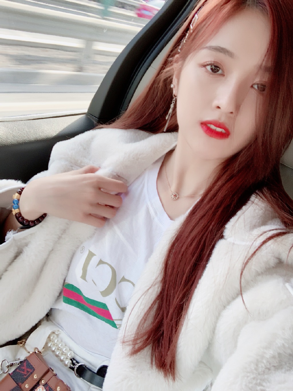 �����ǼҾ��Ǽ��Ǽٸ����� ������ֱ�Ļ������