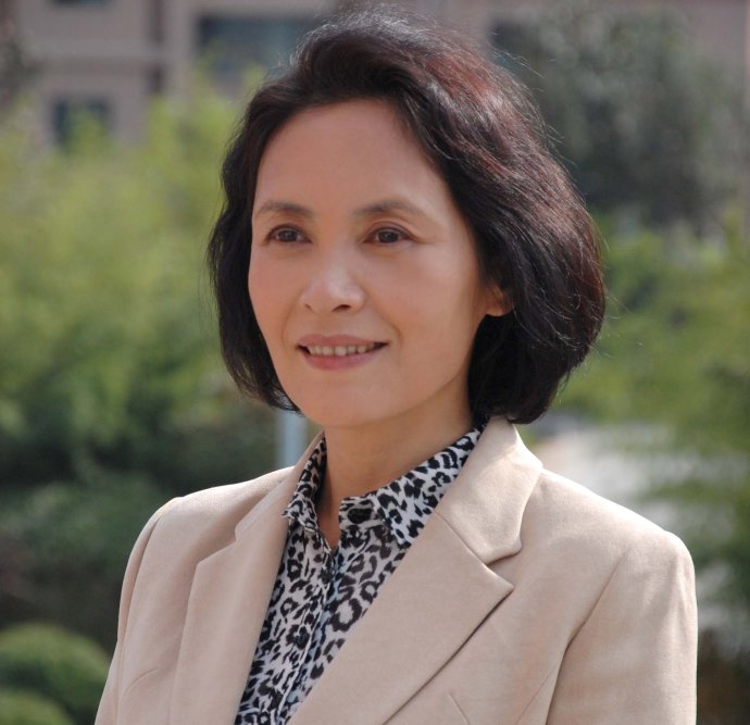 ����Ӣ���ɷ��־����Ƭ ����Ӣ������������