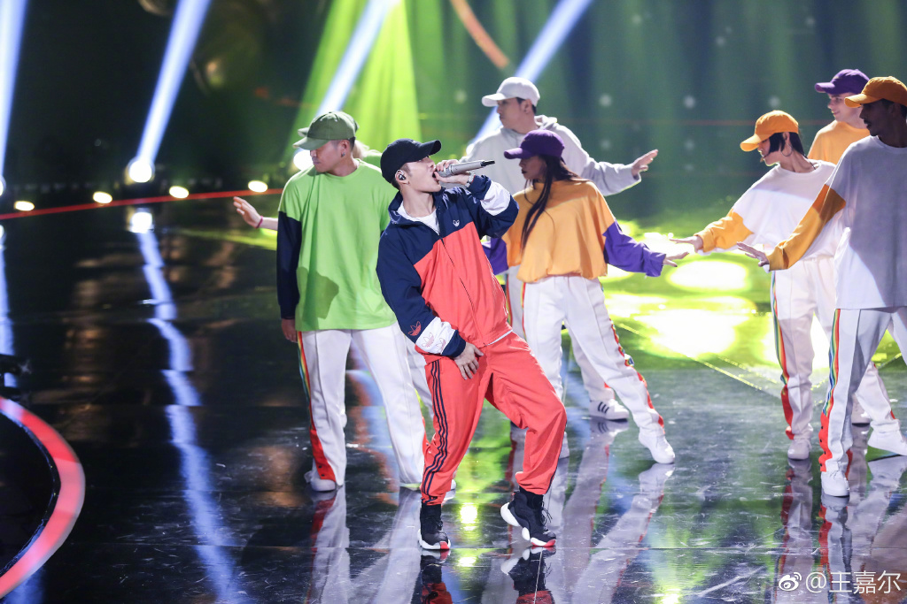 ���ζ���˿��jacky���� jacky�����ζ���֤����