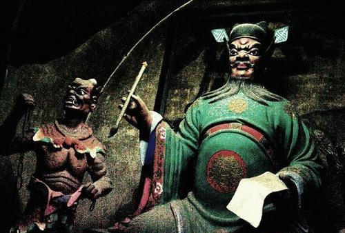 �����Ǹ�ʲô�� ����Ϊʲô��ץ����