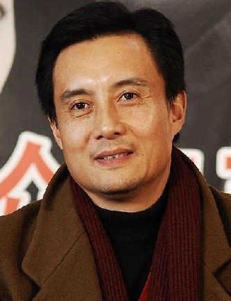 王伯昭为什么被谢霆锋张卫健打 王伯昭资料介绍