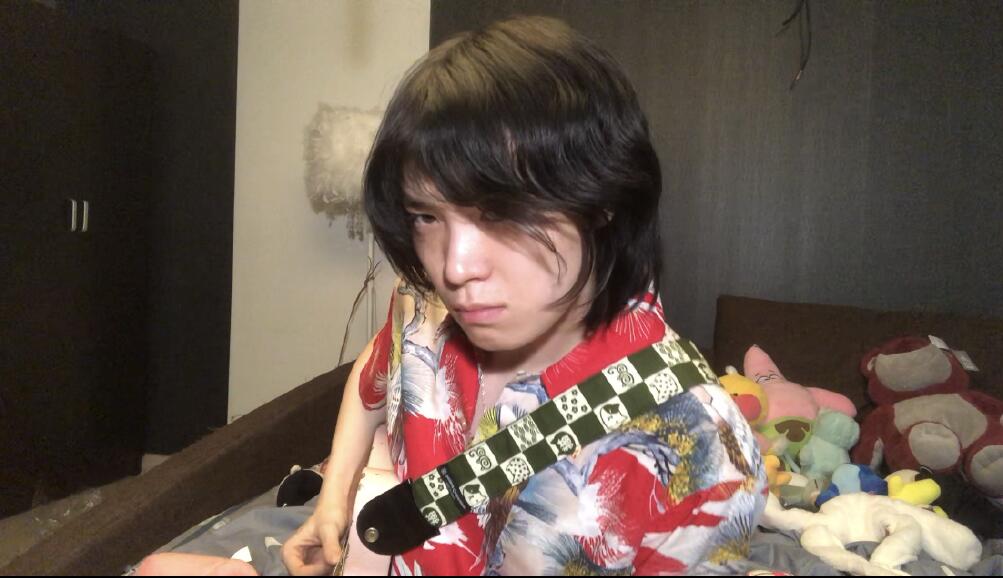 ë�����ο��λ���������ļٵ� ������ʲô��ϵ