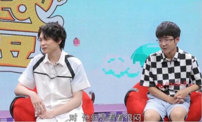 ë�����ο��λ���������ļٵ� ������ʲô��ϵ