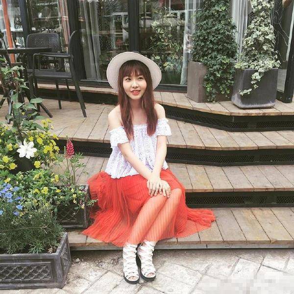 �Ⱥ�Ȼ��״��� ��Ů���Ѷ����Ƭ����