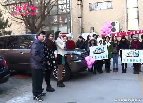 Ů�ӿ�·����׷����������ֳ� Ů׷�и���ɴ����ô����