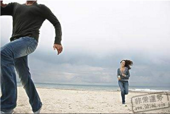 Ů�ӿ�·����׷����������ֳ� Ů׷�и���ɴ����ô����