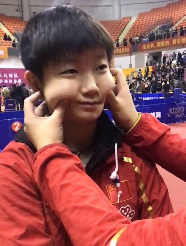 ��ӱɯΪʲô����ɯ��С���� ��Ϊʲô�����������ڴ�ѧ