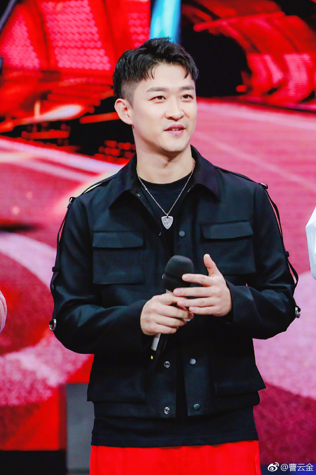 ���ƽ𵽵׶�� ���ƽ𱳺�����ǽ������¸ٶ�����