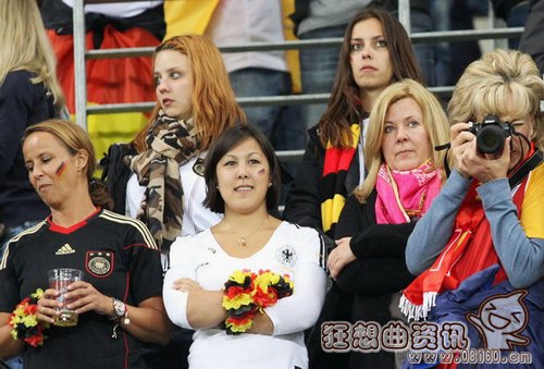 勒夫为什么喜欢吃鼻屎 德国主教练勒夫有孩子吗