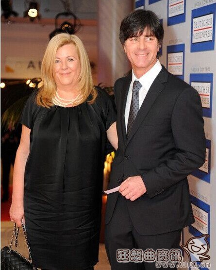 勒夫为什么喜欢吃鼻屎 德国主教练勒夫有孩子吗