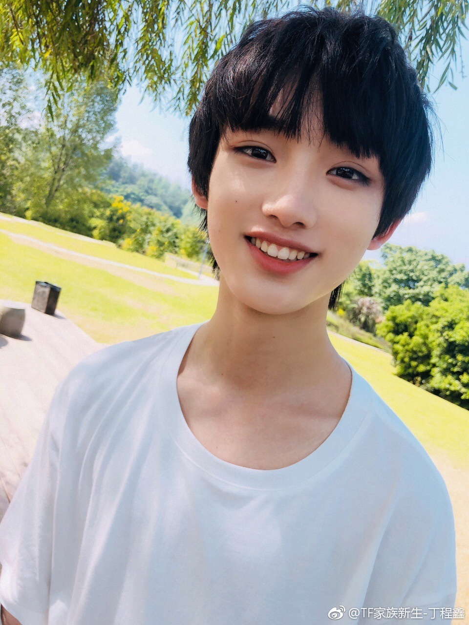 ������Ů���ѵ���Ƭ ������������ʦ��