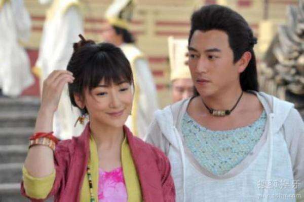 ��ɯɯ�ͳ��Ϻ���ͬһ������ ��ɯɯ�Ϲ�������������Ƭ