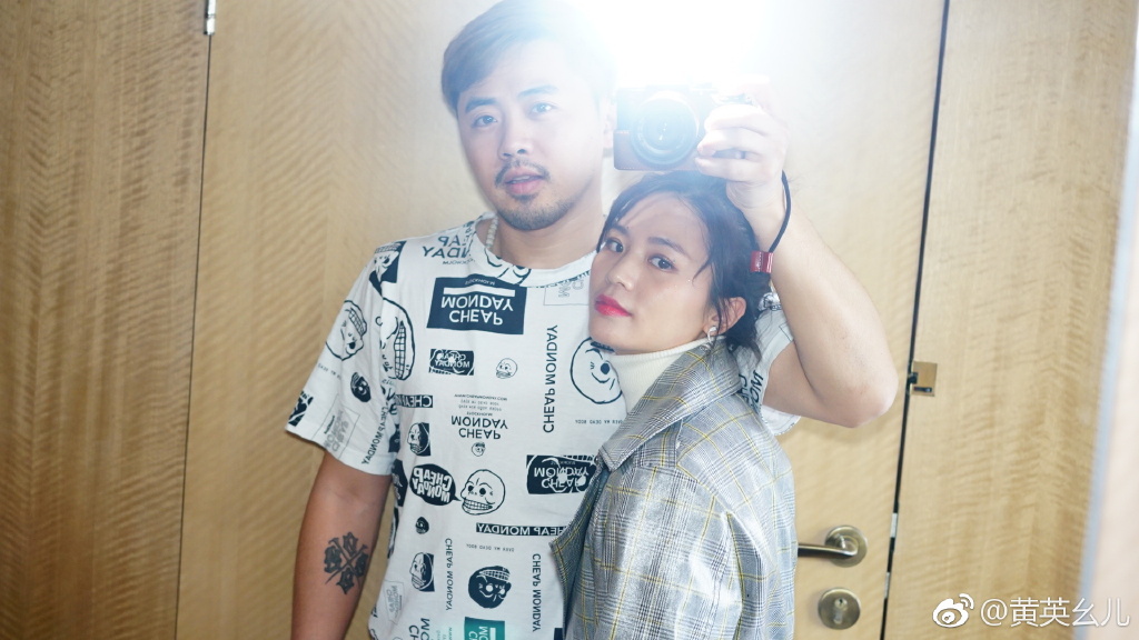 ��Ӣ�Ϲ���˧�������� ��Ӣ���Ϲ��־�ס����